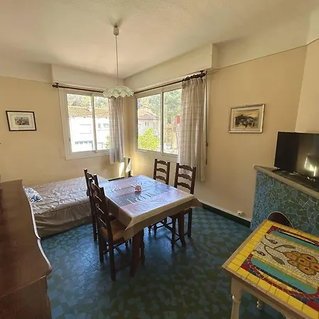 T3 Charmant, 50m Plage, Parking Prive, - Fr-1-388-237 Apartment